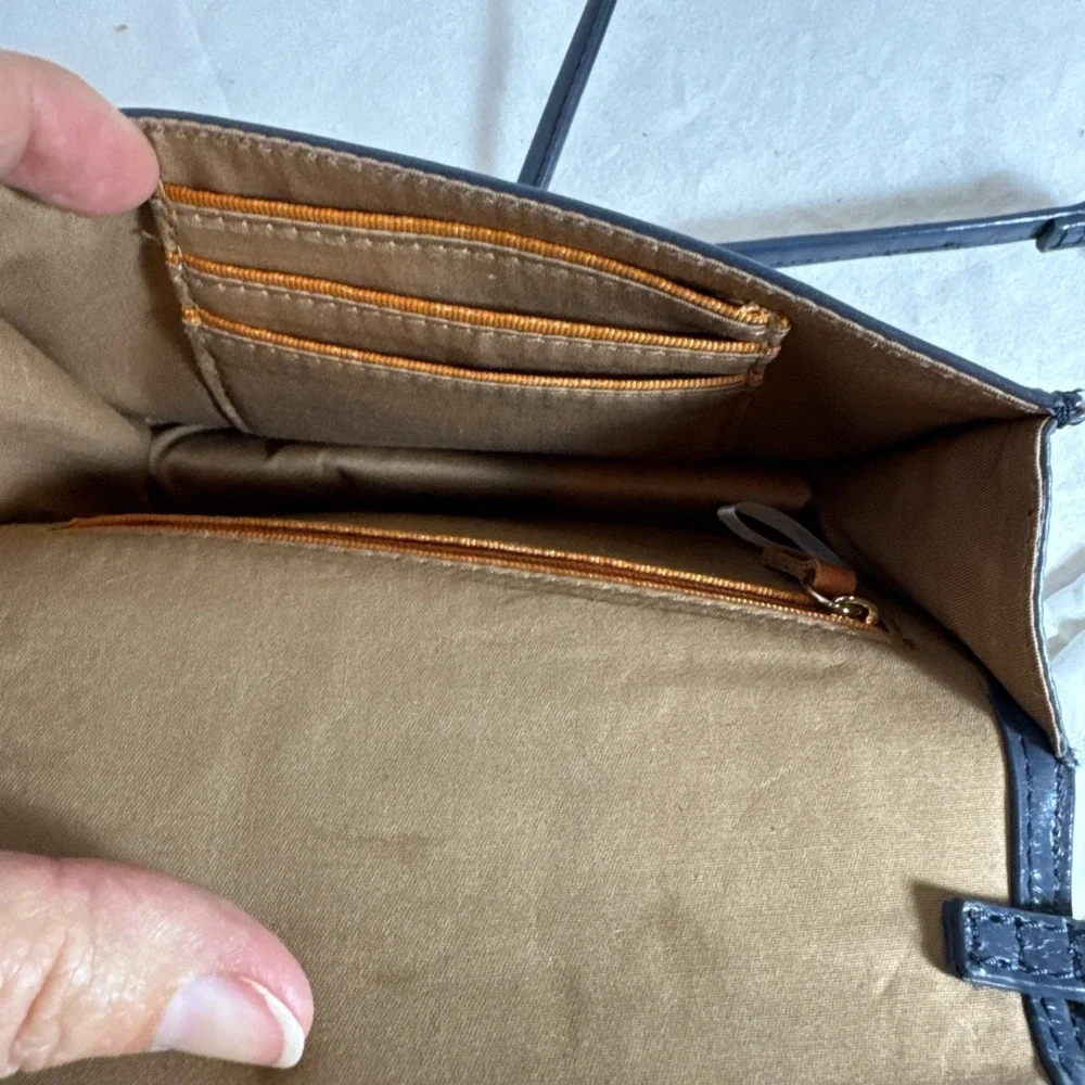 HOBO Jill Crossbody purse bag Polished‎ Leather - Dark Blue With Dust Bag 7x5